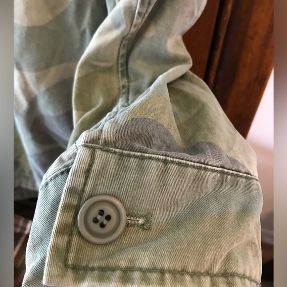 Levi’s Camo Utility Jacket Size Small - Picture 12 of 12